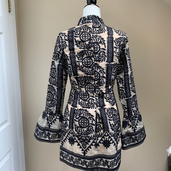 Missguided Black Lace Frill Sleeve Shift Dress - Picture 4 of 6